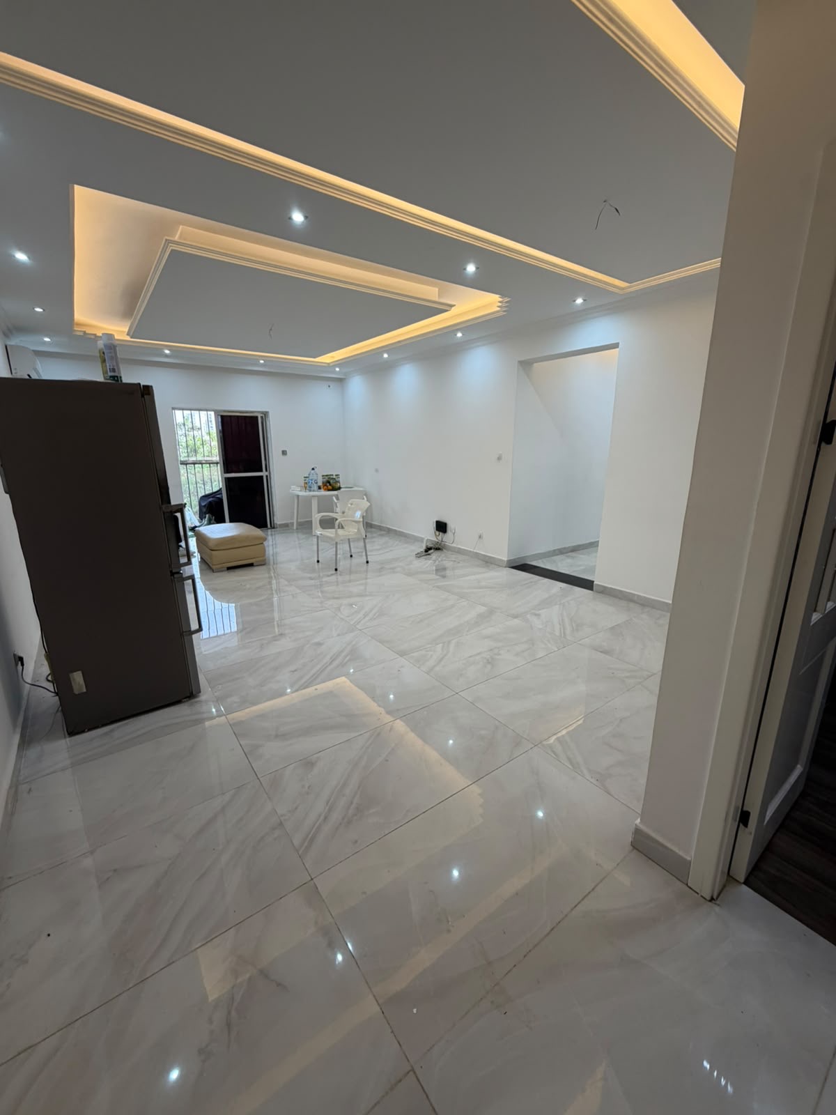 *Á VENDA APARTAMENTO T.3 PAGO NA TOTALIDADE  LOCALIZADO NA CENTRALIDADE DO KILAMBA*